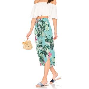 Show Me Your MuMu Pants - Show me your mumu limbo cropped pants kauai hugs Show Me Your MuMu Pants - Show me your mumu limbo cropped pants kauai hugs